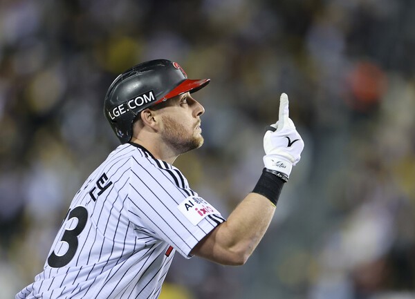 LG Twins Beat Doosan Bears to Advance to KBO Semi-Playoffs